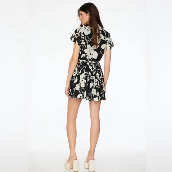🆕 Brand New - Leina Black Flora Button Up Shirt Dress with Tie - Picture 3 of 6